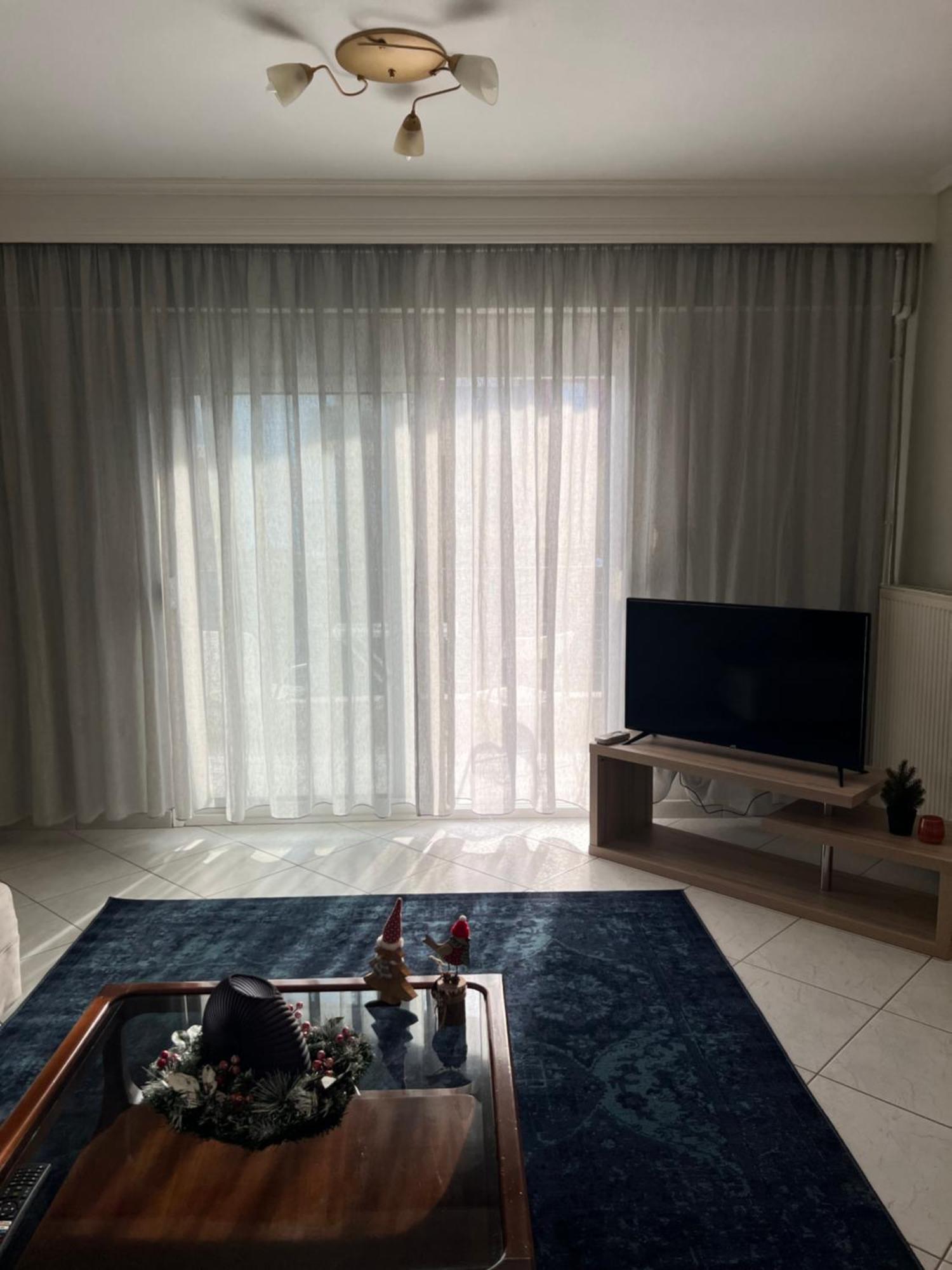 Peraía Parma'S Pool Apartment מראה חיצוני תמונה